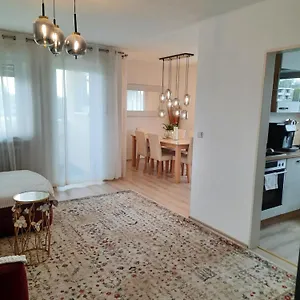 Moderne 3zimmer Wohnung, In Königsbrunn